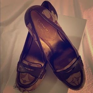 Coach “Paulina” high heels